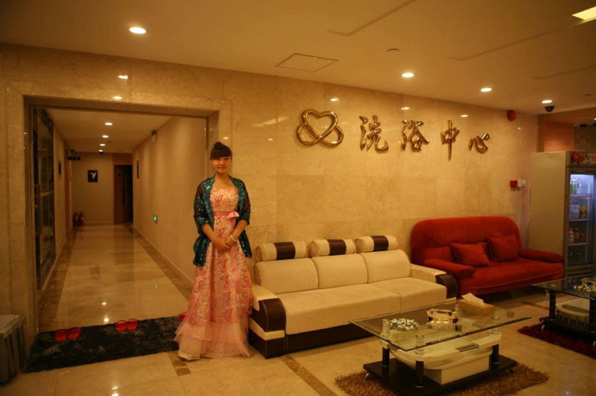 Delight Hotel Dalian Bagian luar foto